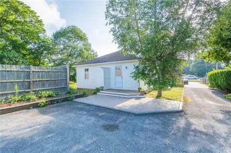 137 Kingstown Road Narragansett RI 02882