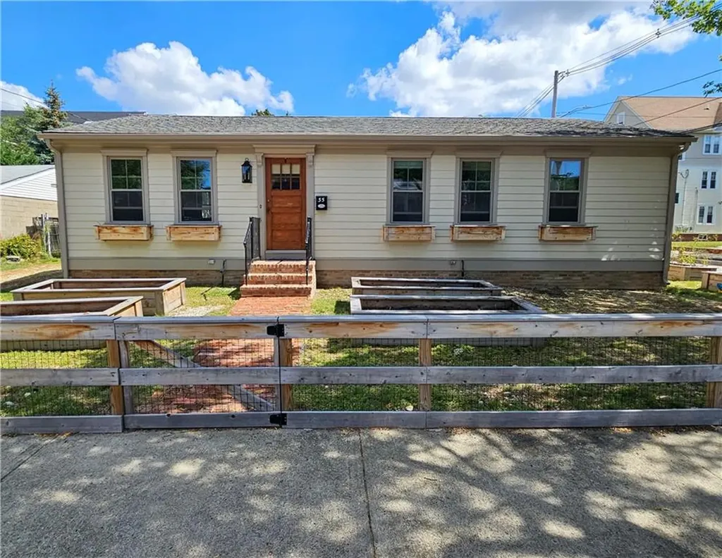 35 Harkness Street Providence RI 02909