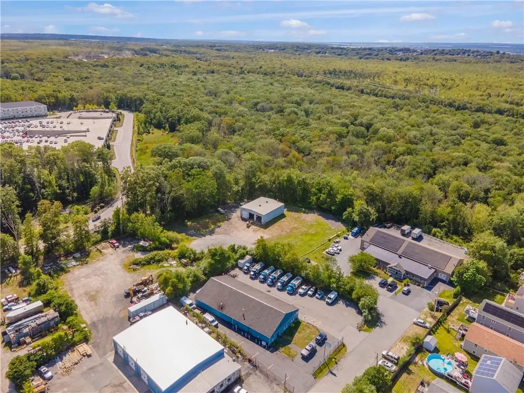 99 Aquidneck Drive Tiverton RI 02878