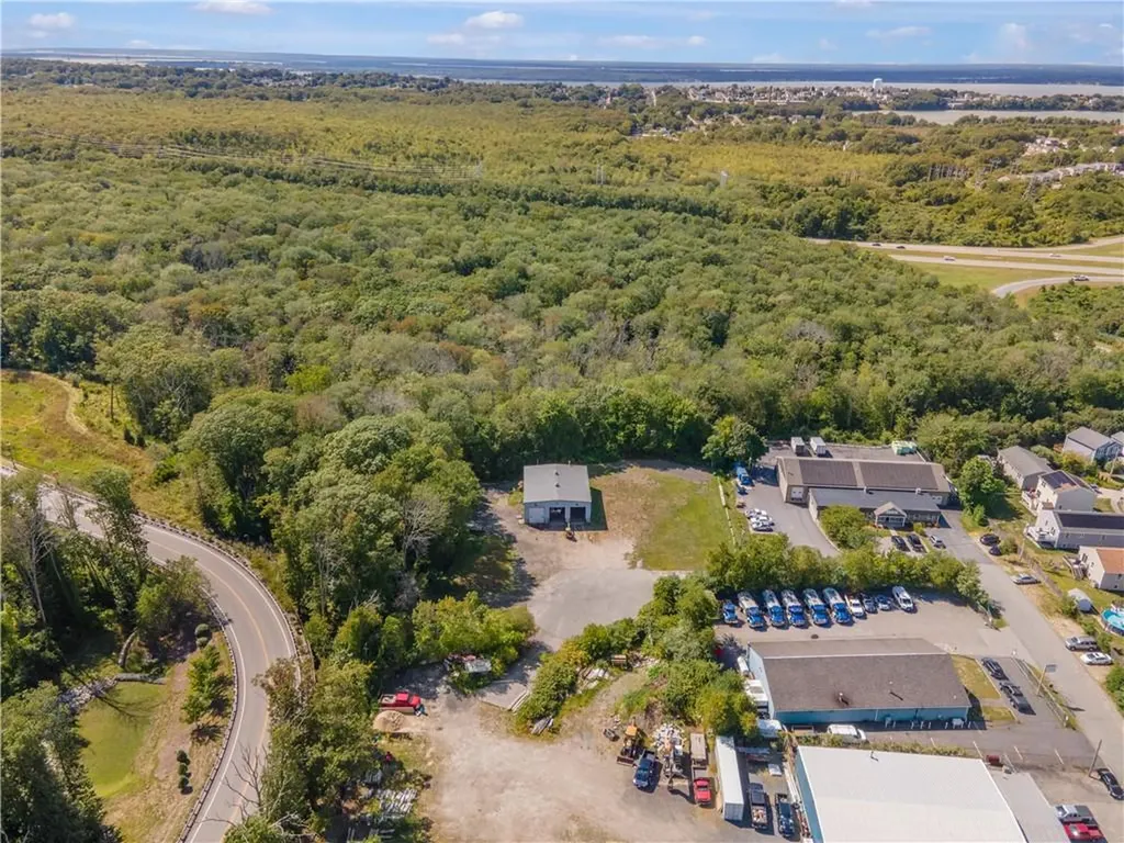 99 Aquidneck Drive Tiverton RI 02878