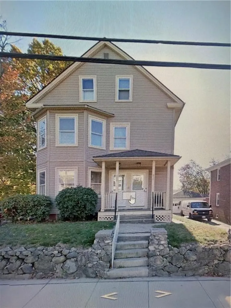 848 Smith Street Providence RI 02908