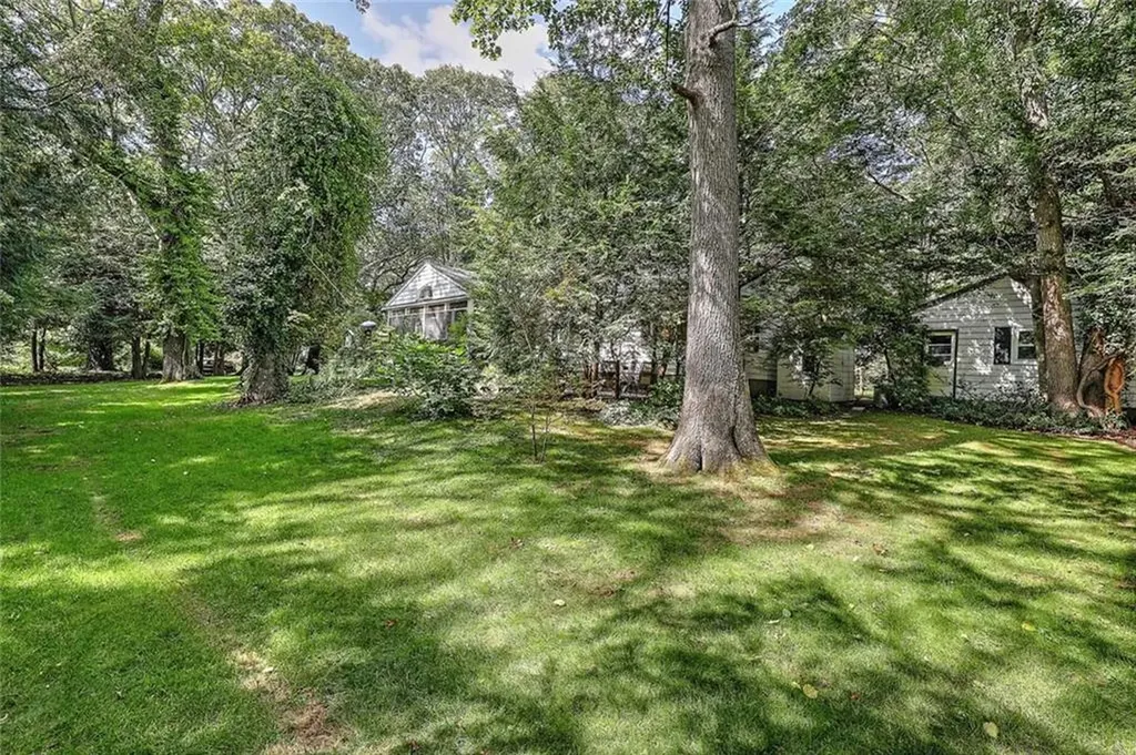 79 Linden Drive South Kingstown RI 02881