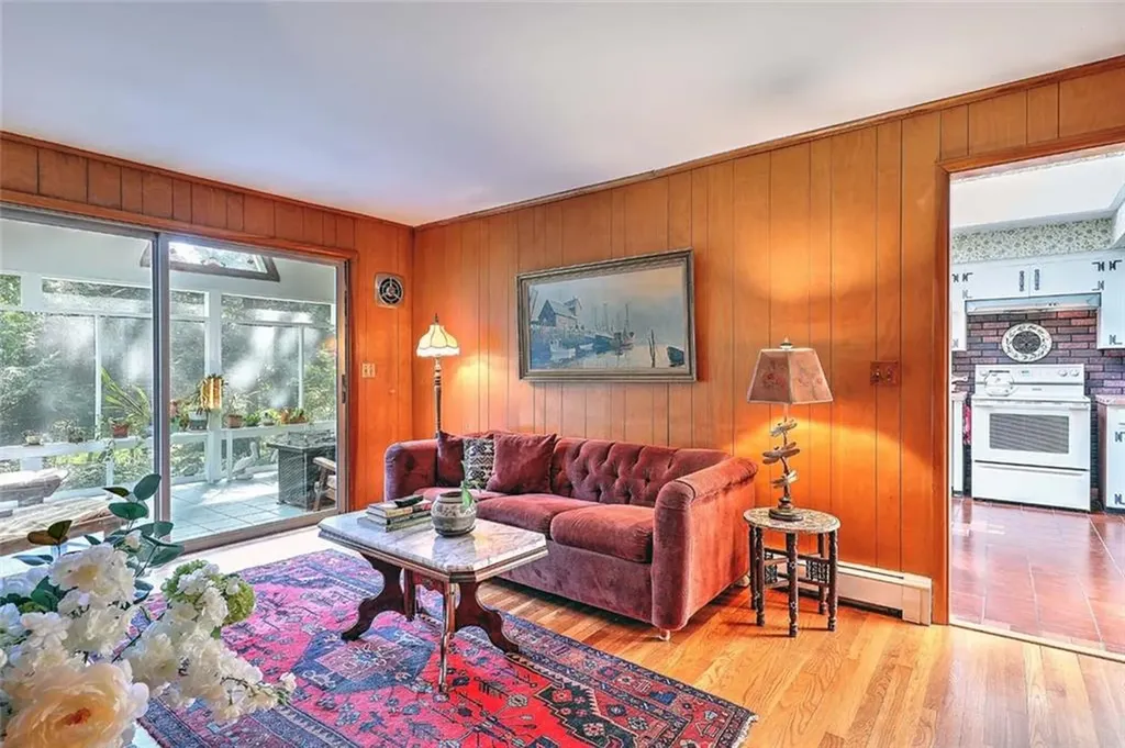 79 Linden Drive South Kingstown RI 02881