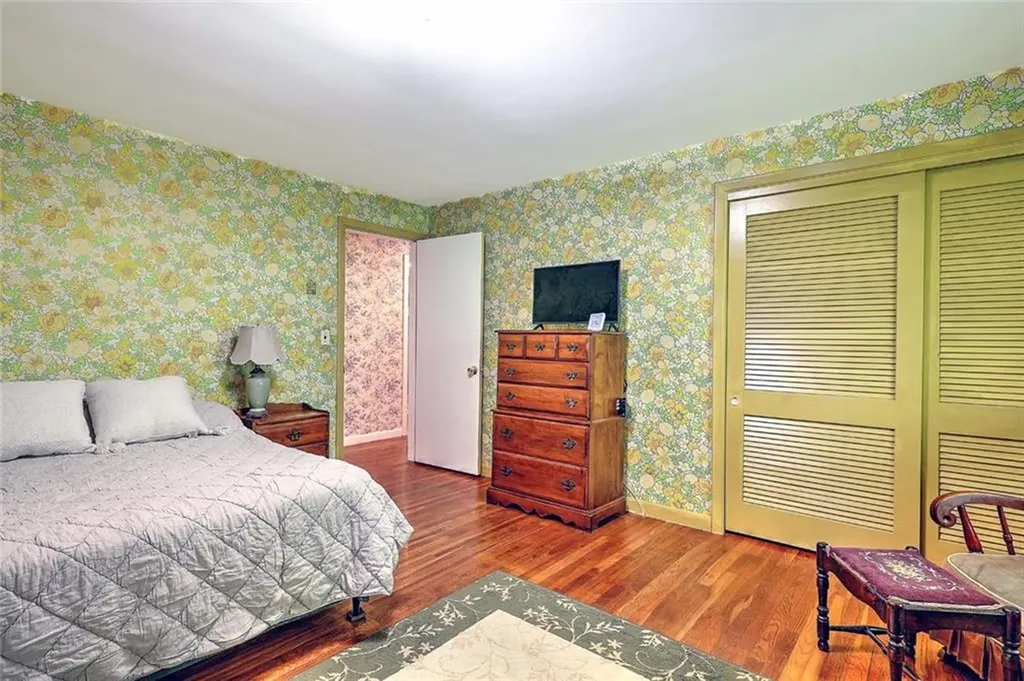 79 Linden Drive South Kingstown RI 02881