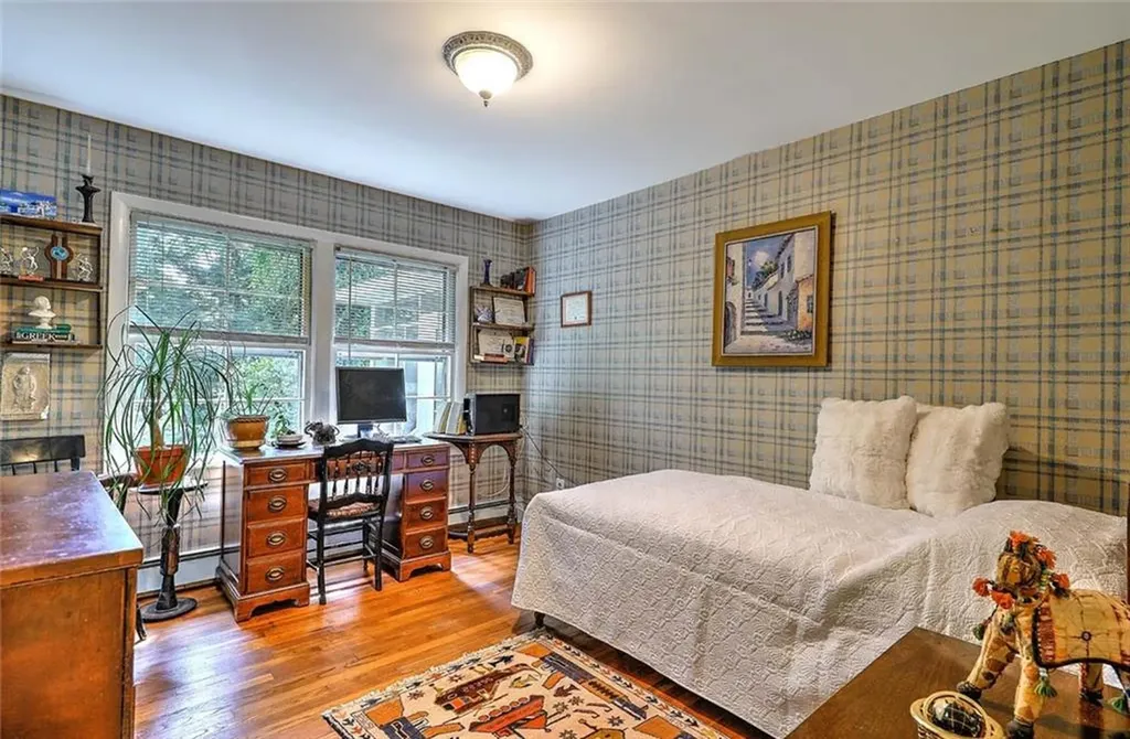 79 Linden Drive South Kingstown RI 02881