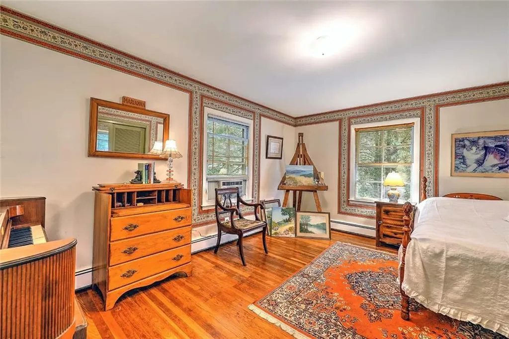 79 Linden Drive South Kingstown RI 02881