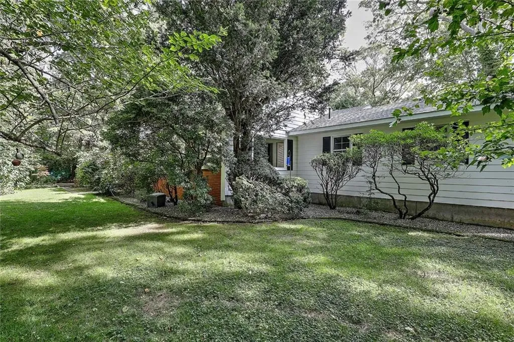 79 Linden Drive South Kingstown RI 02881