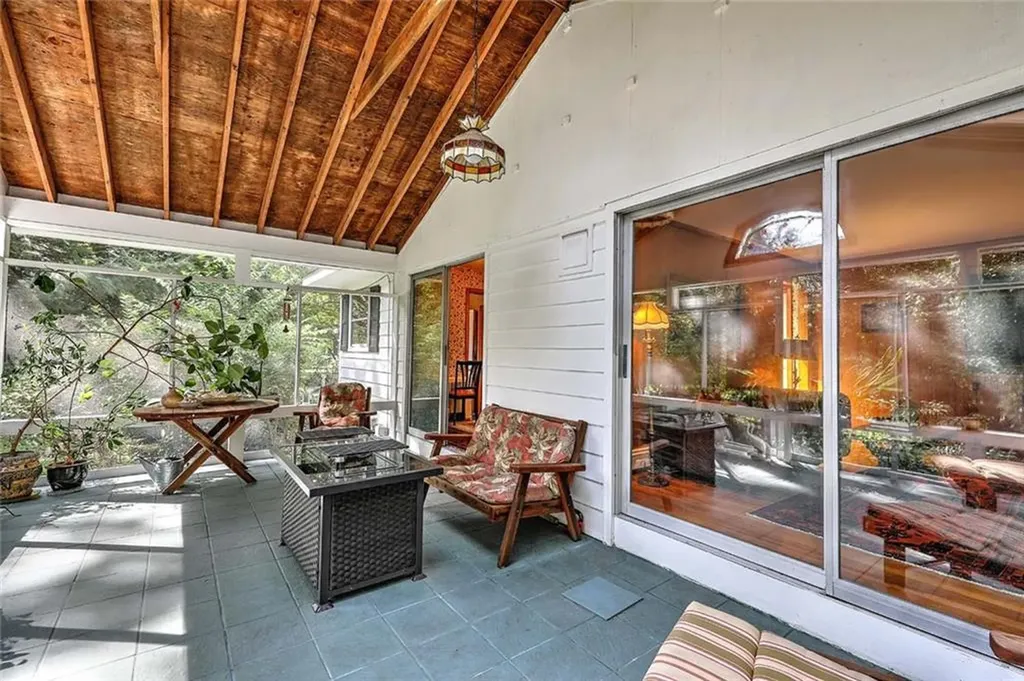 79 Linden Drive South Kingstown RI 02881