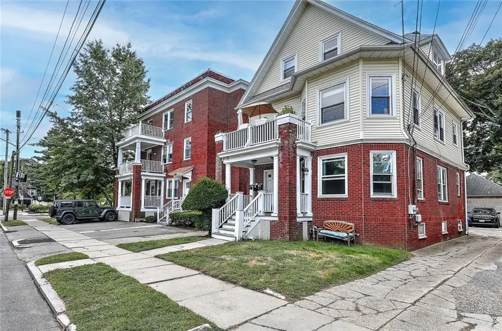 134 138 Irving Avenue Providence RI 02906