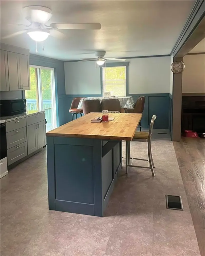 127 Street Leon Avenue Woonsocket RI 02895