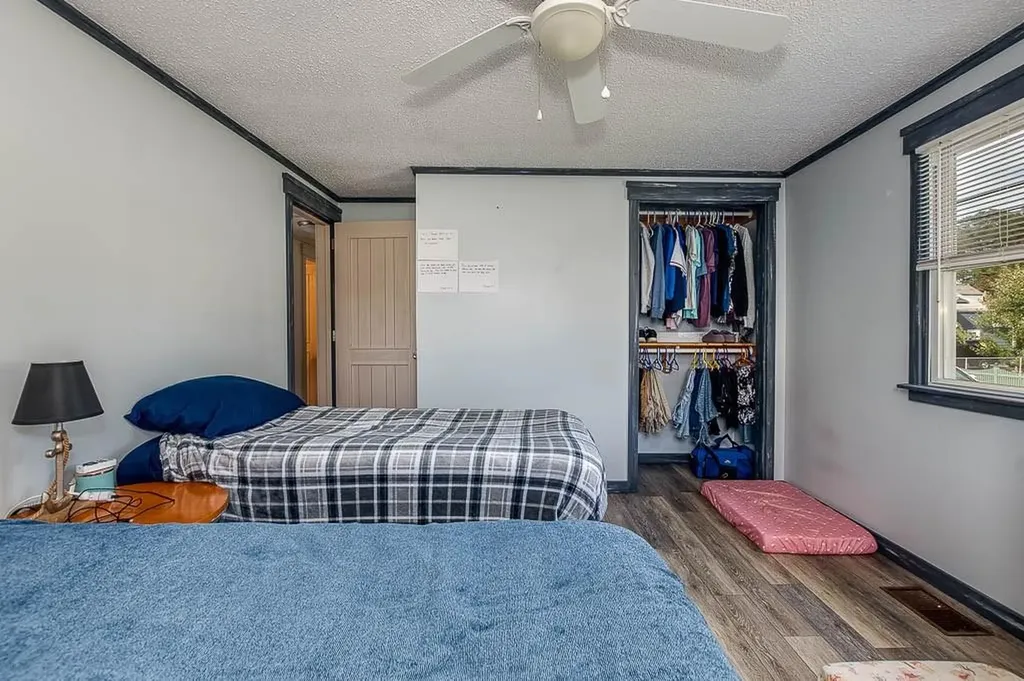 127 Street Leon Avenue Woonsocket RI 02895