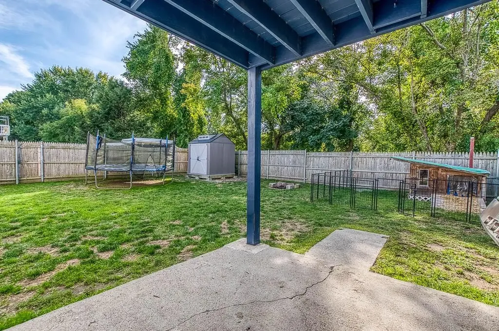 127 Street Leon Avenue Woonsocket RI 02895