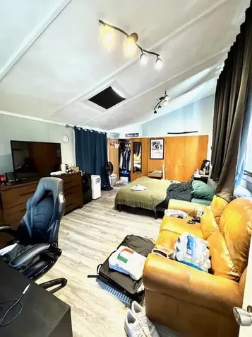 15 Evelyn Drive Bristol RI 02809