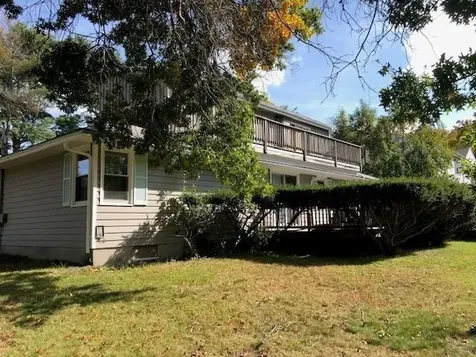 15 Evelyn Drive Bristol RI 02809