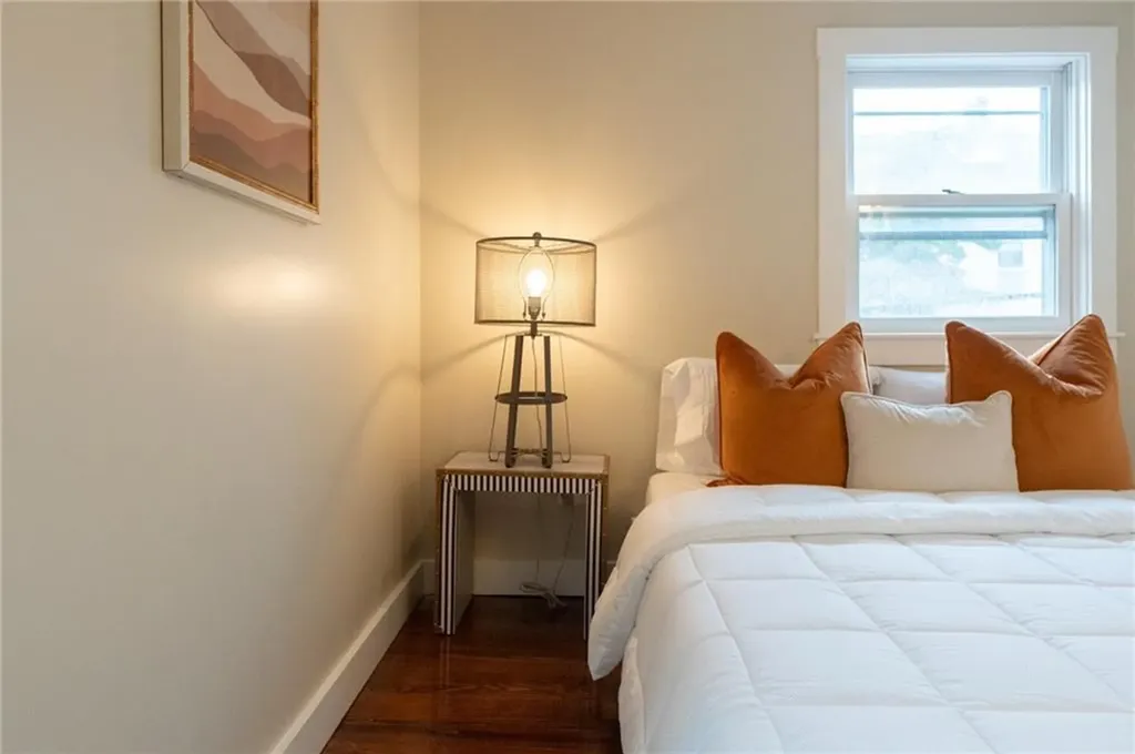 17 Mcallister Street Newport RI 02840