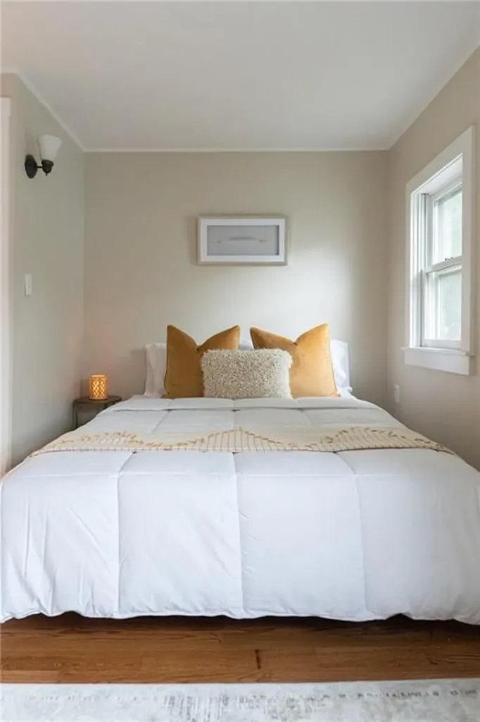 17 Mcallister Street Newport RI 02840