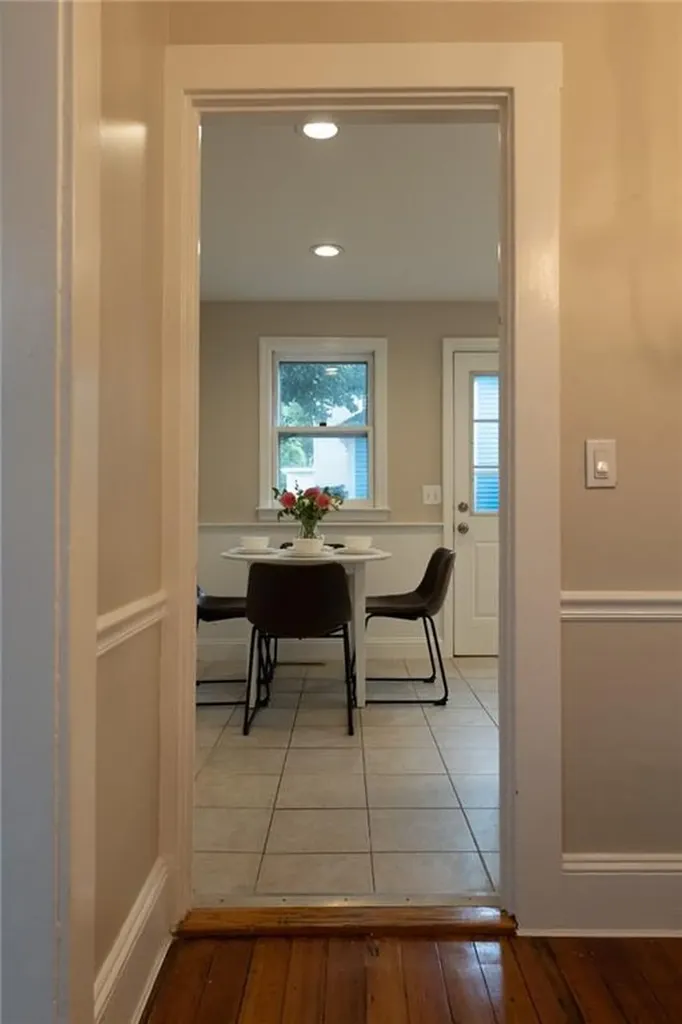 17 Mcallister Street Newport RI 02840