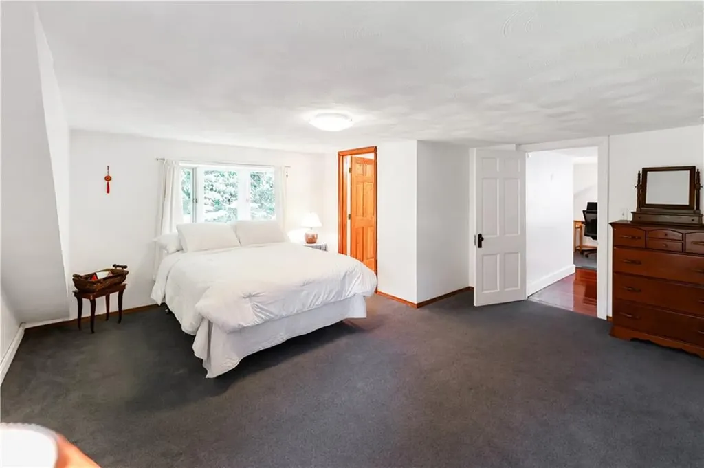 178 Lippitt Avenue Cranston RI 02921
