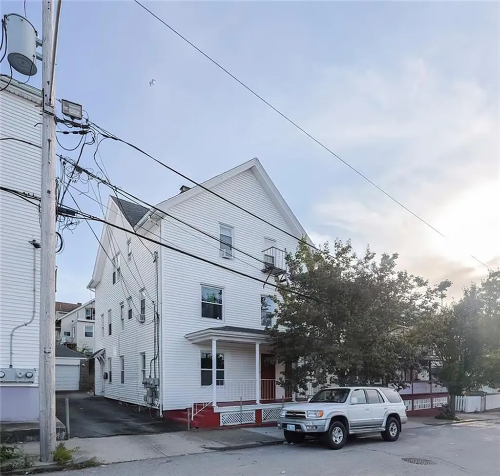 20 Barnes Street Pawtucket RI 02860