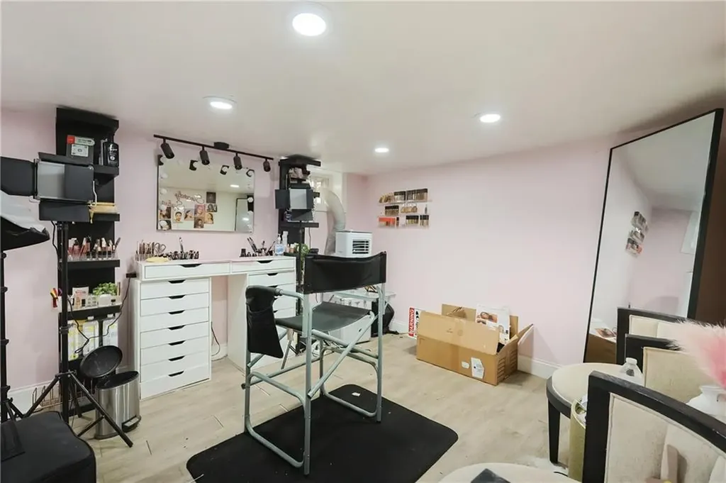 20 Barnes Street Pawtucket RI 02860