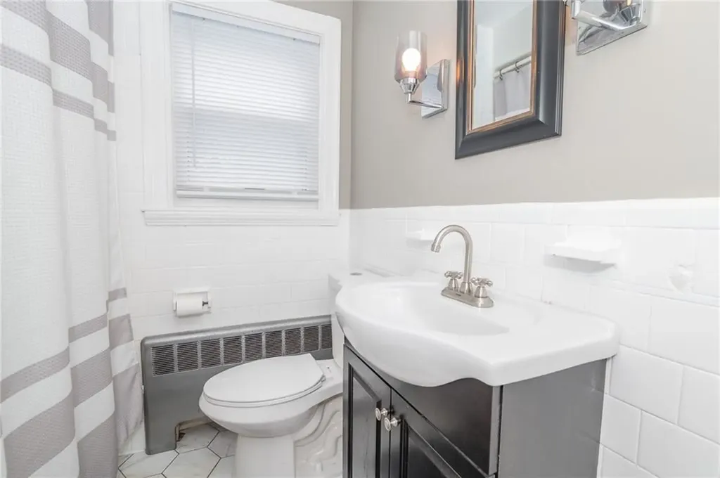 66 Lydick Avenue Warwick RI 02888