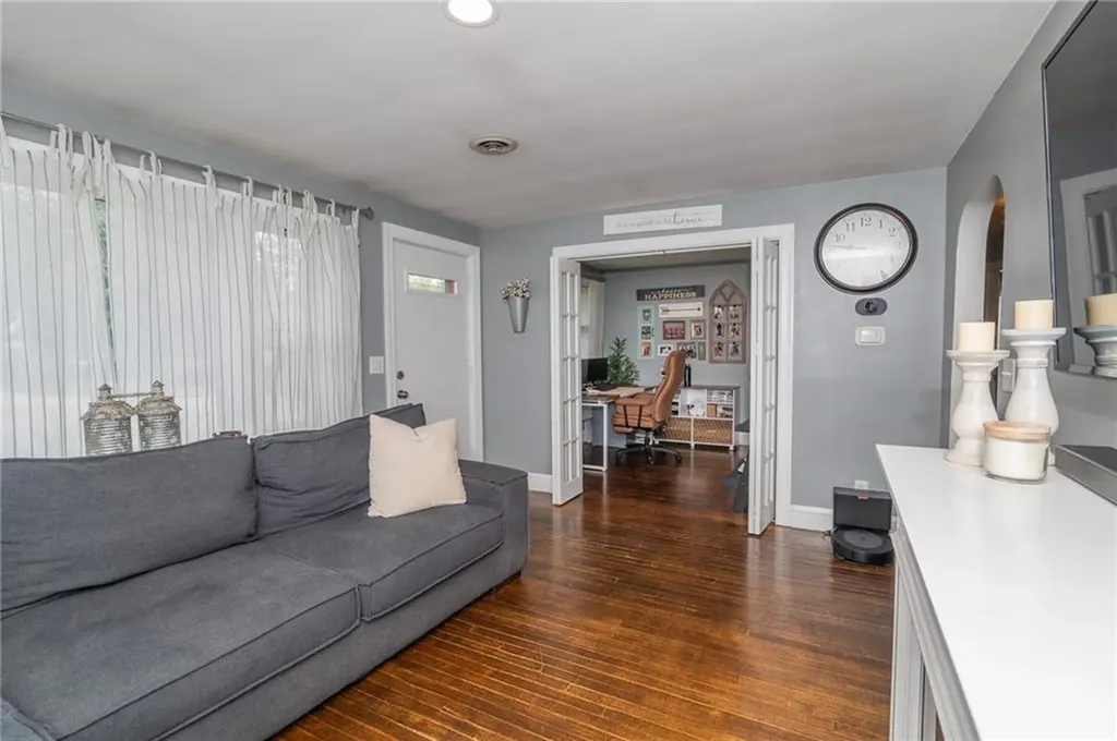 66 Lydick Avenue Warwick RI 02888