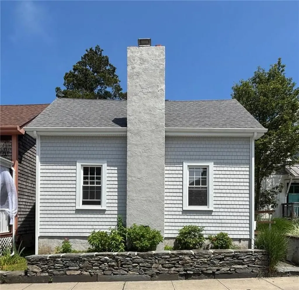 32 Mcallister Street Newport RI 02840
