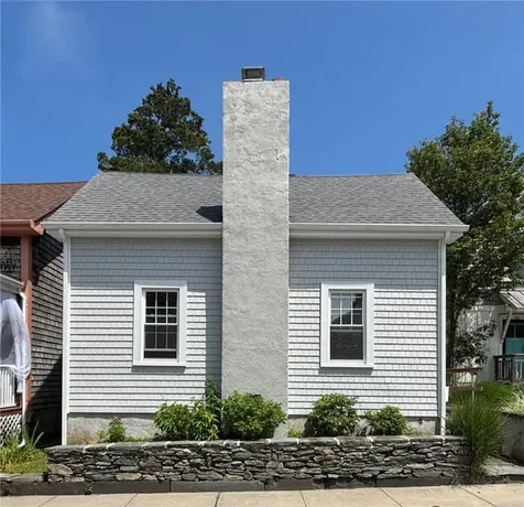 32 Mcallister Street Newport RI 02840