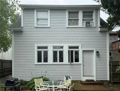 32 Mcallister Street Newport RI 02840