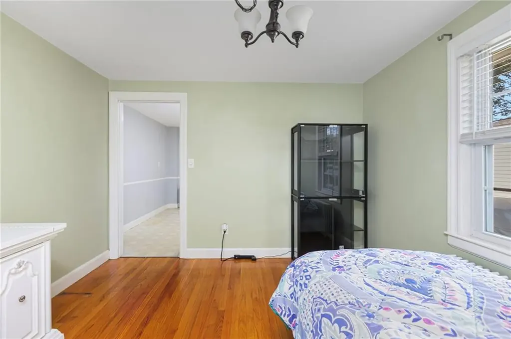 15 Saxonia Road Cranston RI 02920