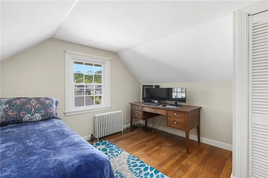 15 Saxonia Road Cranston RI 02920