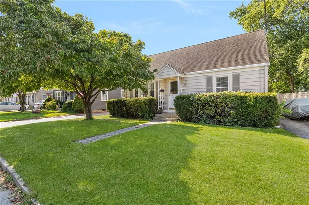 15 Saxonia Road Cranston RI 02920