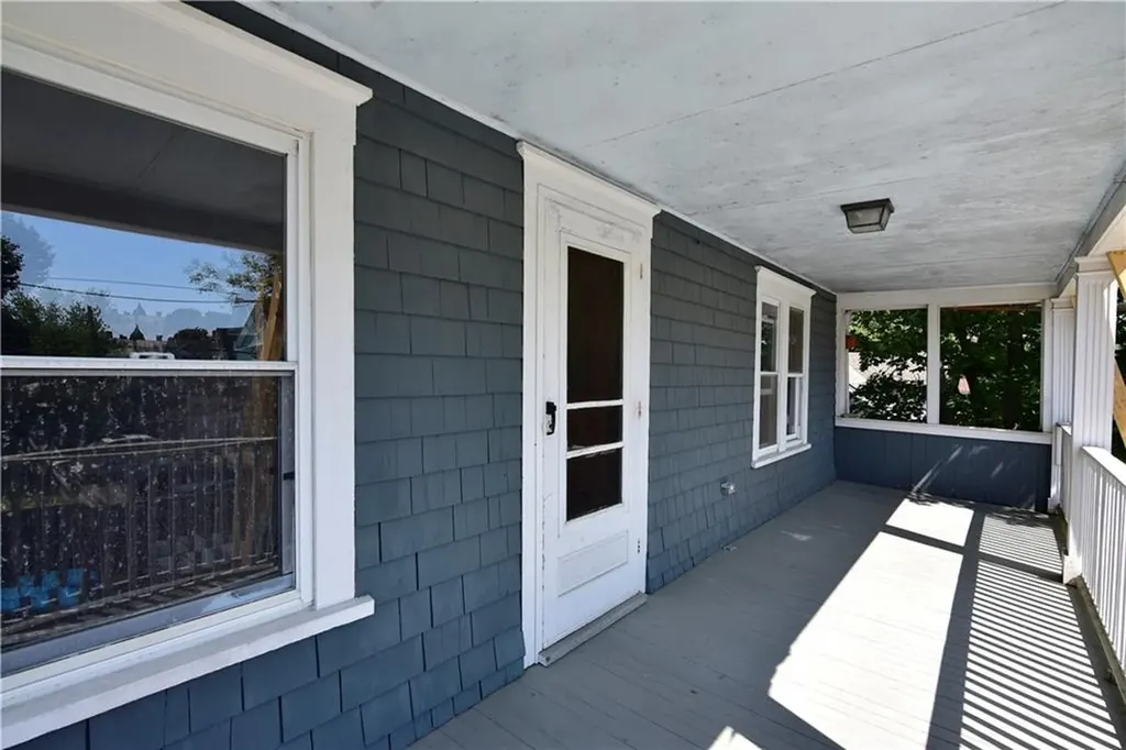 1 Arnold Avenue Newport RI 02840