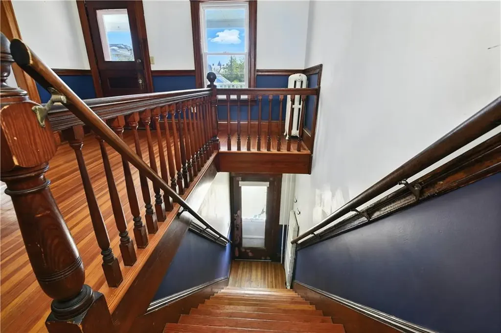 1 Arnold Avenue Newport RI 02840