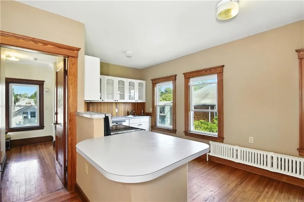 1 Arnold Avenue Newport RI 02840