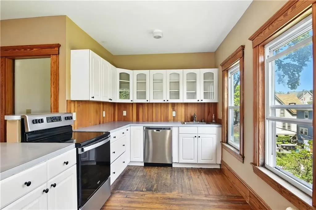 1 Arnold Avenue Newport RI 02840