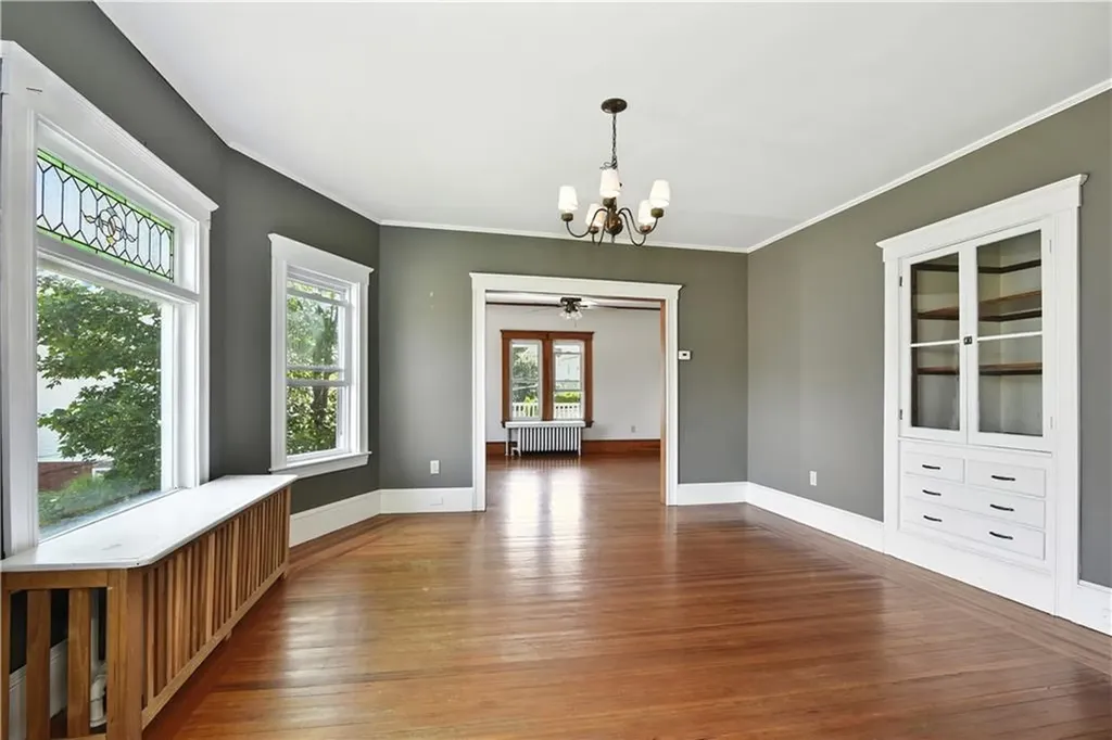 1 Arnold Avenue Newport RI 02840