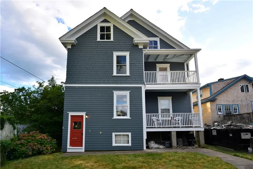 1 Arnold Avenue Newport RI 02840