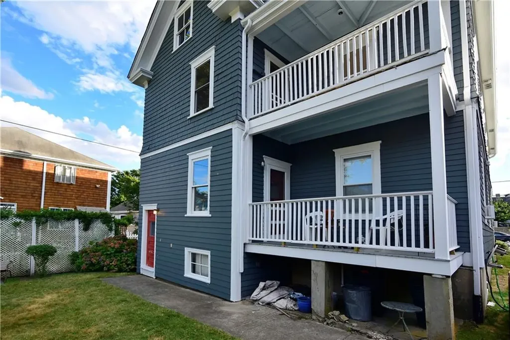 1 Arnold Avenue Newport RI 02840