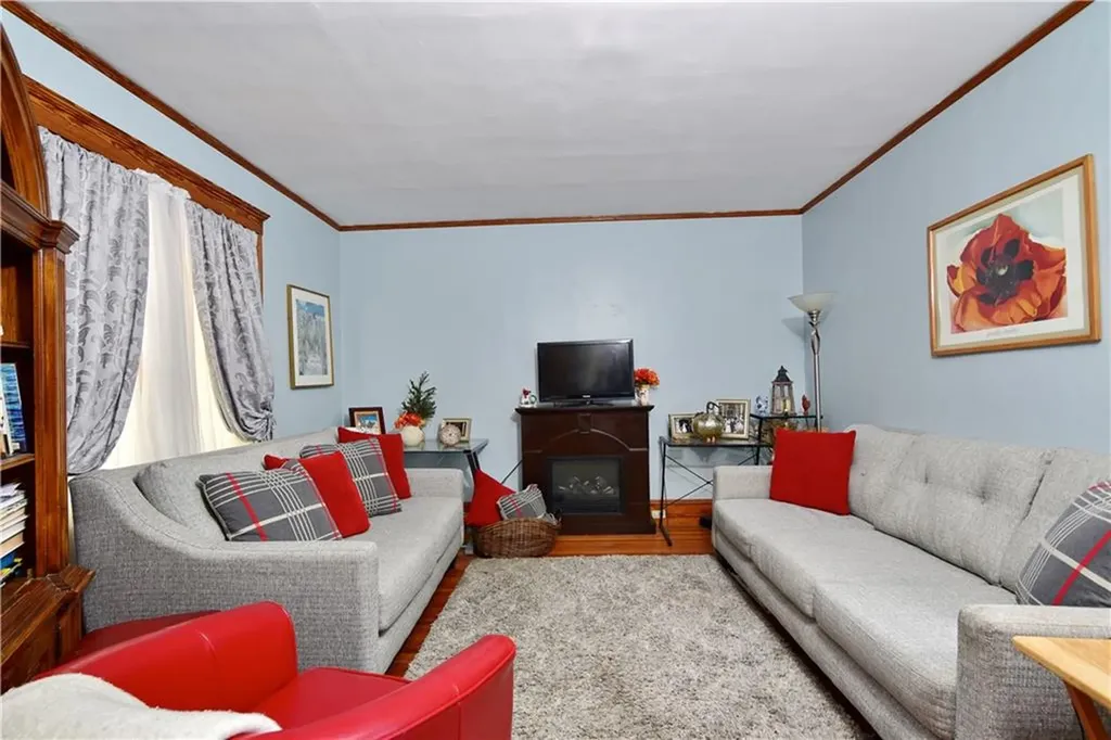 1 Arnold Avenue Newport RI 02840