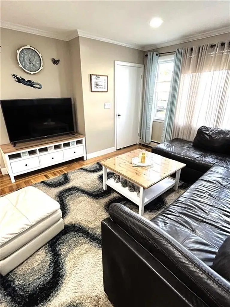 20 Dickinson Avenue North Providence RI 02904