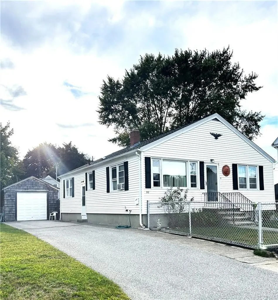 20 Dickinson Avenue North Providence RI 02904