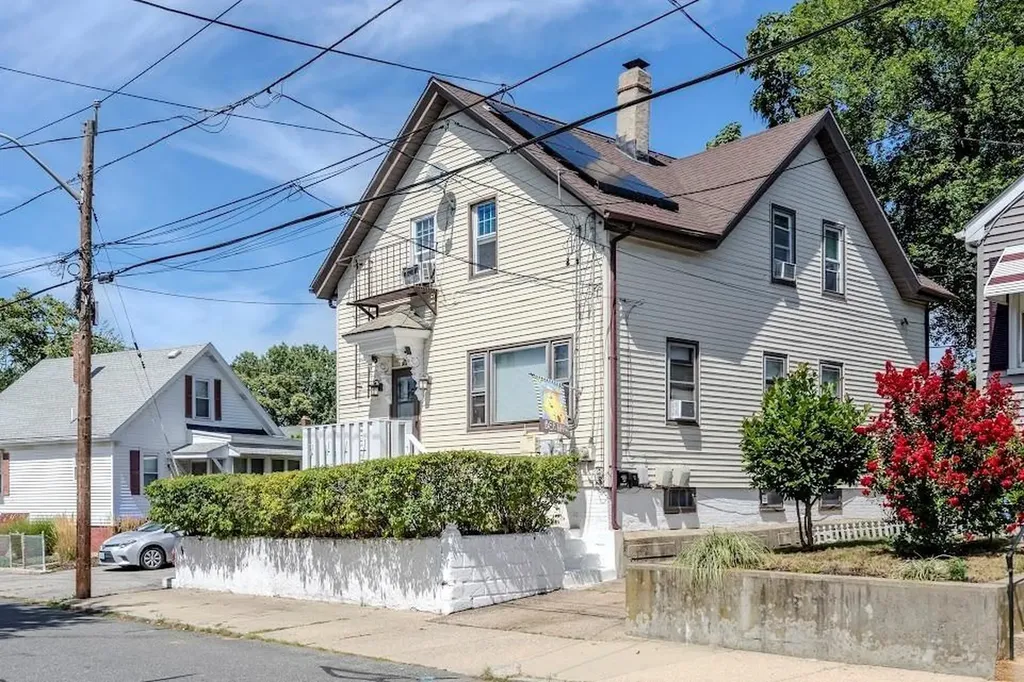 123 Yorkshire Street Providence RI 02908