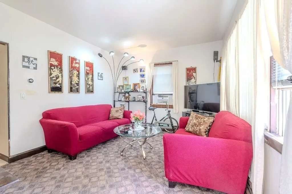 123 Yorkshire Street Providence RI 02908