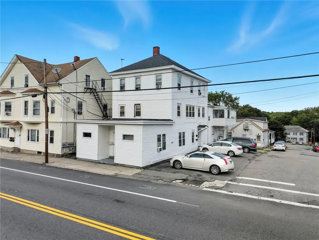 1366 Main Street West Warwick RI 02893