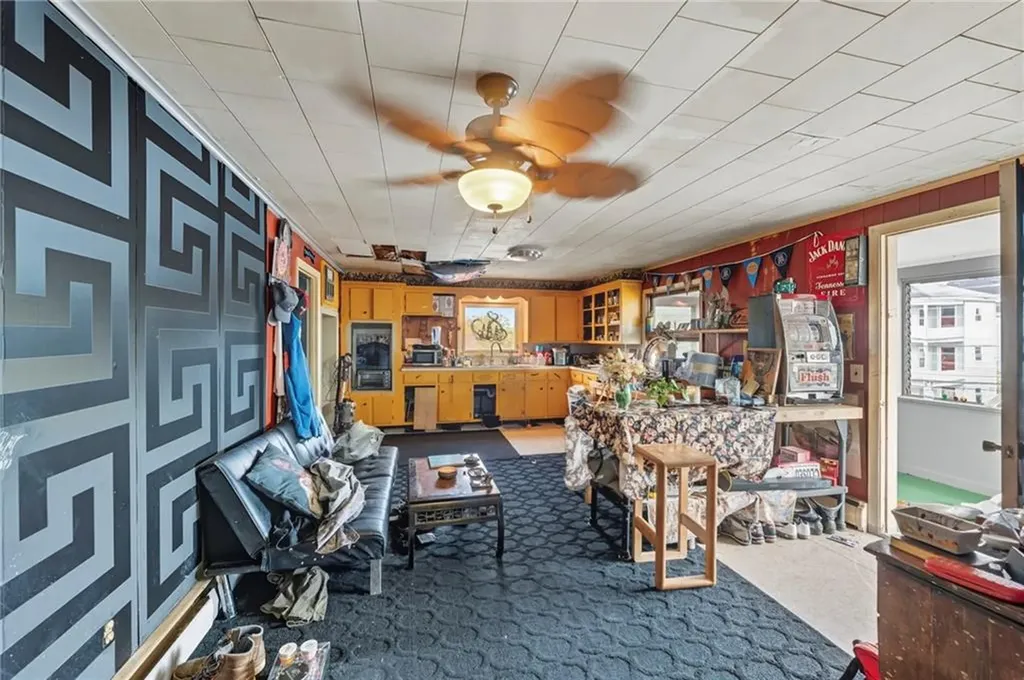 1366 Main Street West Warwick RI 02893