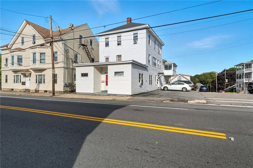 1366 Main Street West Warwick RI 02893