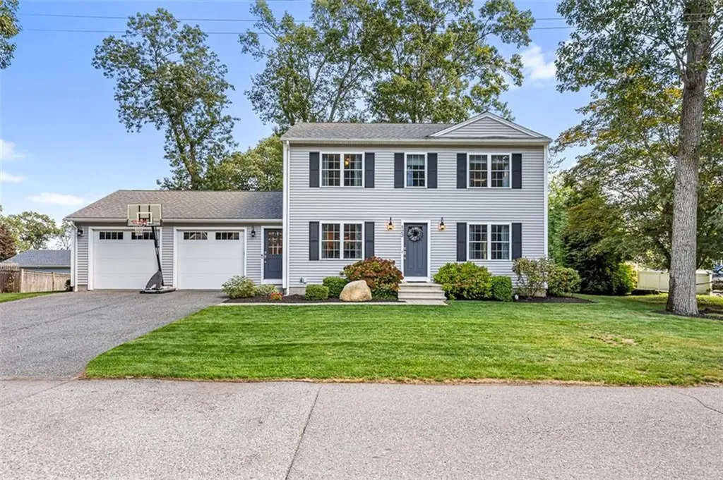 123 Terrace Avenue Cumberland RI 02864