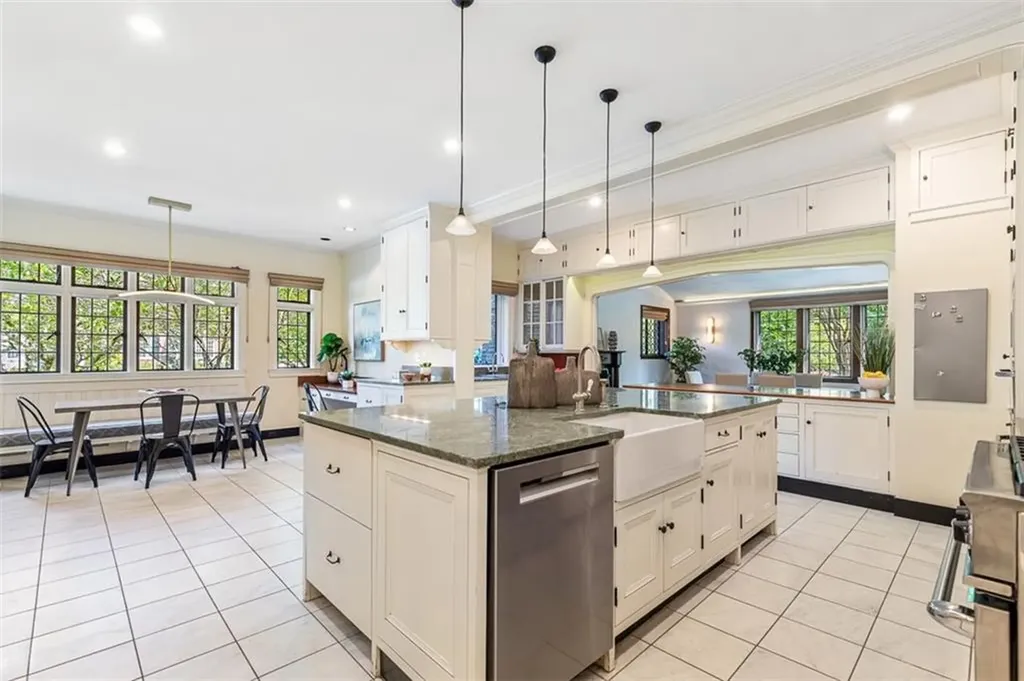 436 Blackstone Boulevard Providence RI 02906