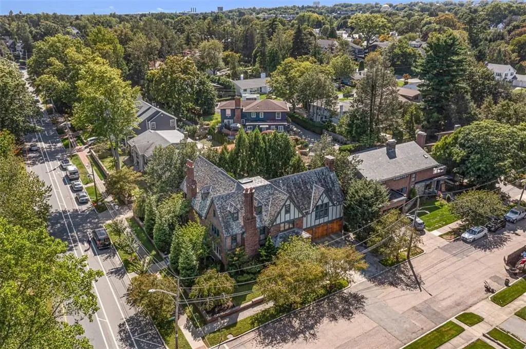 436 Blackstone Boulevard Providence RI 02906